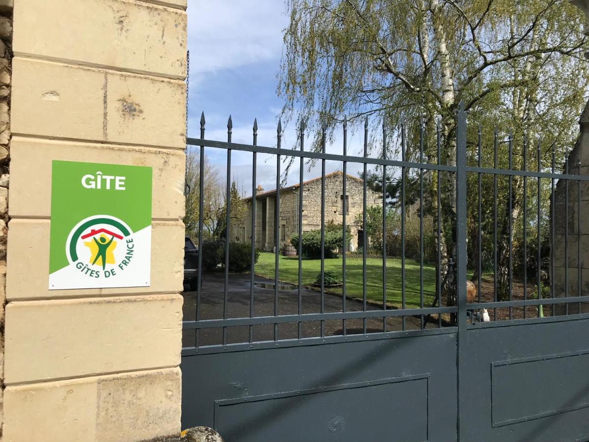 Gite Au Boom Coeur En Options Spa Et Repas Tourtenay Luaran gambar